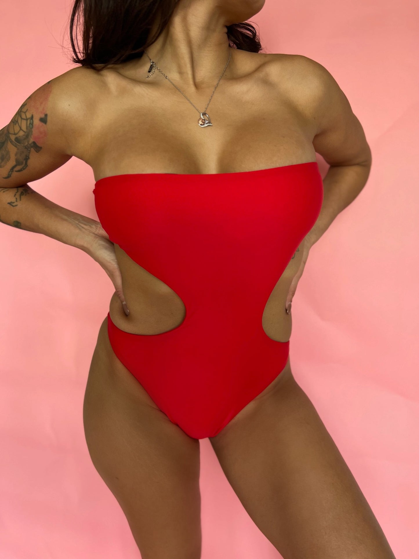 The Strapless Banger - V Day